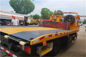 刚察附近拖车电话号码服务